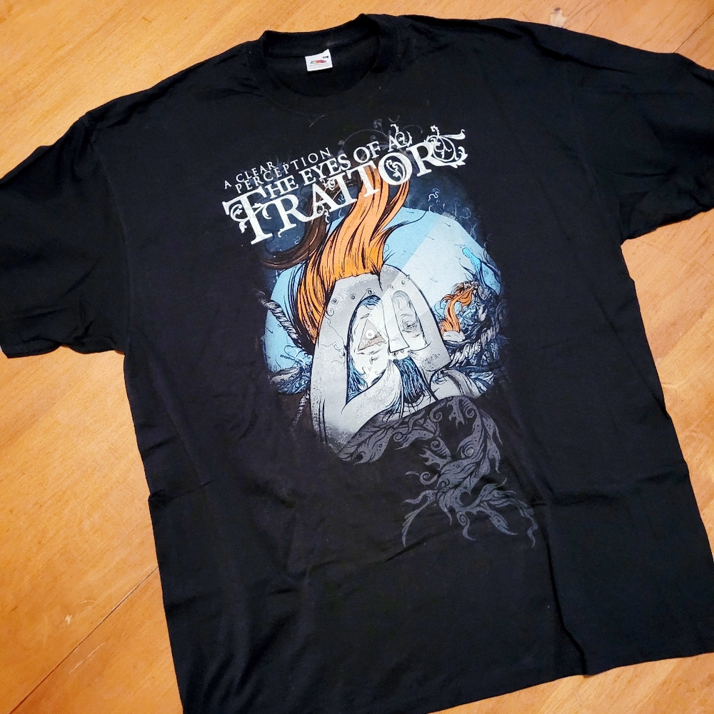 The Eyes of A Traitor Shirt XL